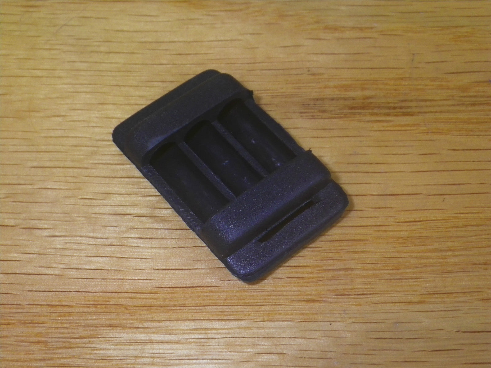 HONDA FUSE HOLDER SL100 SL125 SL175 TL125 TL200 XL100 XL125 XL350 (RUBBER ONLY)
