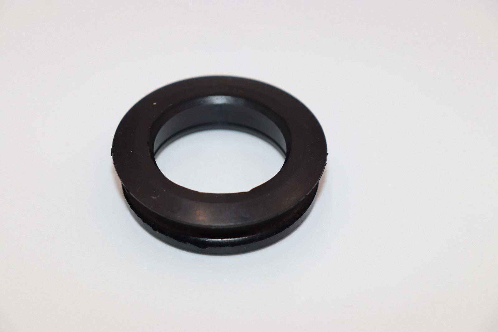 HONDA CT70 FUEL TANK FILLER NECK GROMMET  17512-098-000 For Plastic Tanks Only