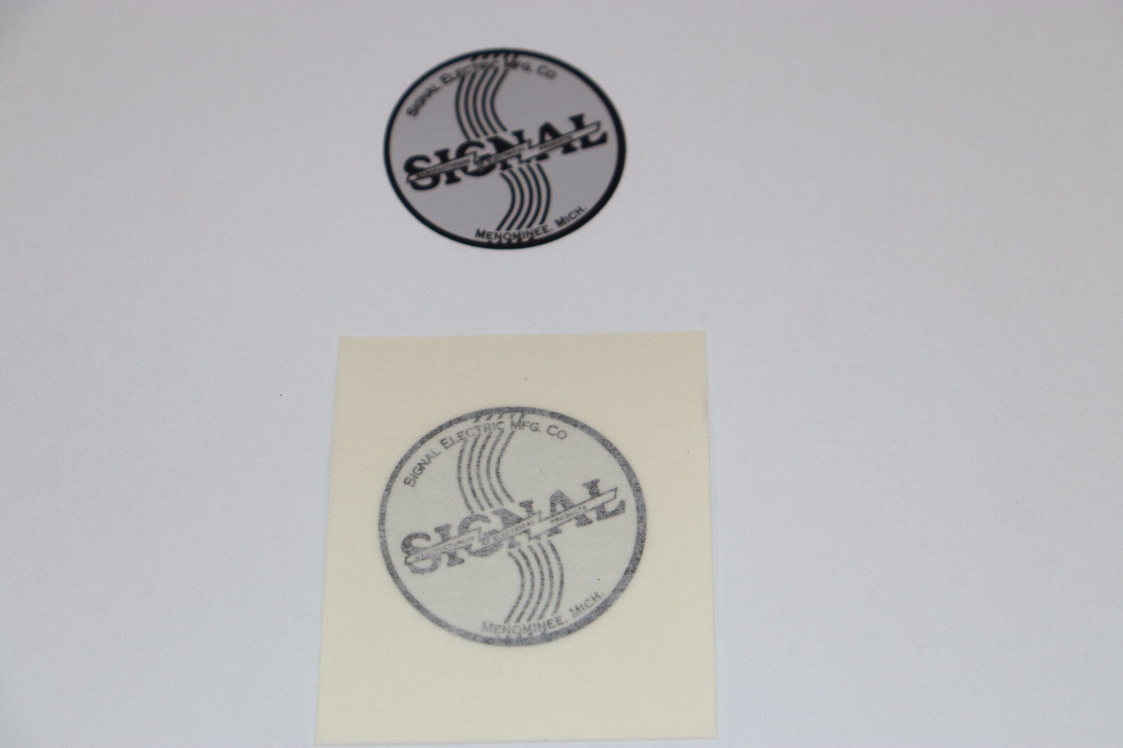 Vintage Signal Electric fan decal. Antique Menominee Fan Decal