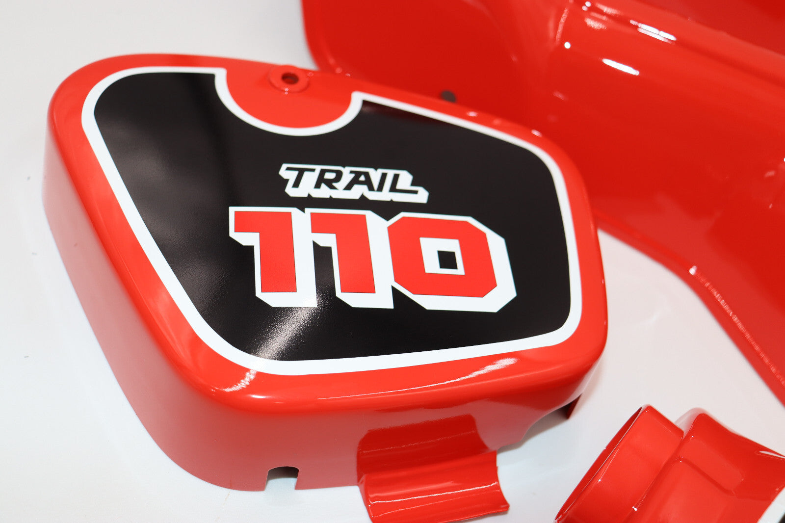 1980-1981 Honda TRAIL110 Down Tube Cover, Air Box, & Battery Cover TAHIATIAN RED